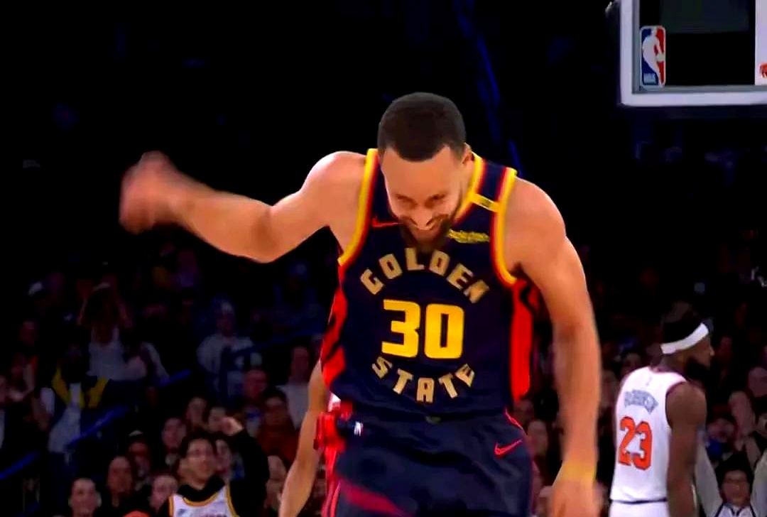 九游app下载链接出色发挥首场状态出色,勇士观众沸腾!,费德勒重返赛场气势如虹延续的简单介绍