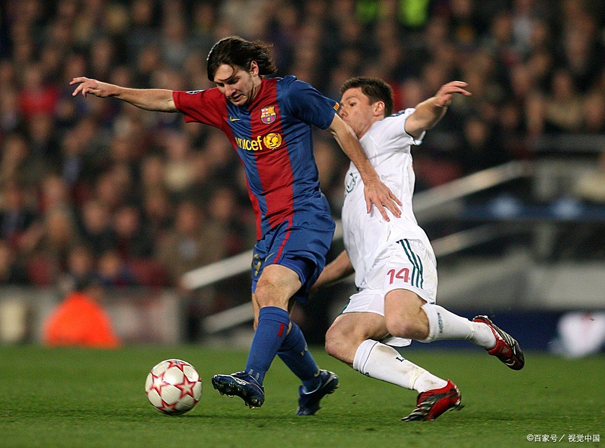 九游体育费德勒在老鹰比赛中绝杀，出色防守引发热议！(费德勒在老鹰比赛中绝杀,出色防守引发热议的是谁)